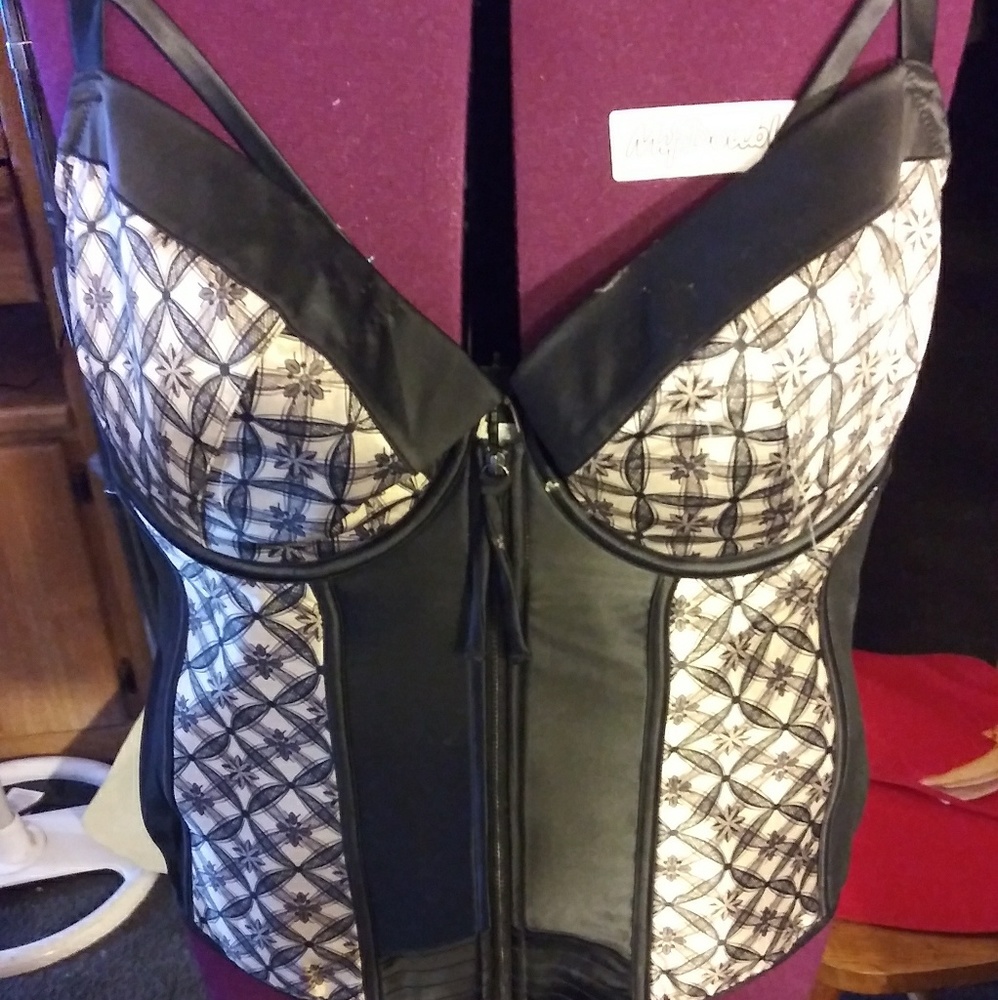 Corset